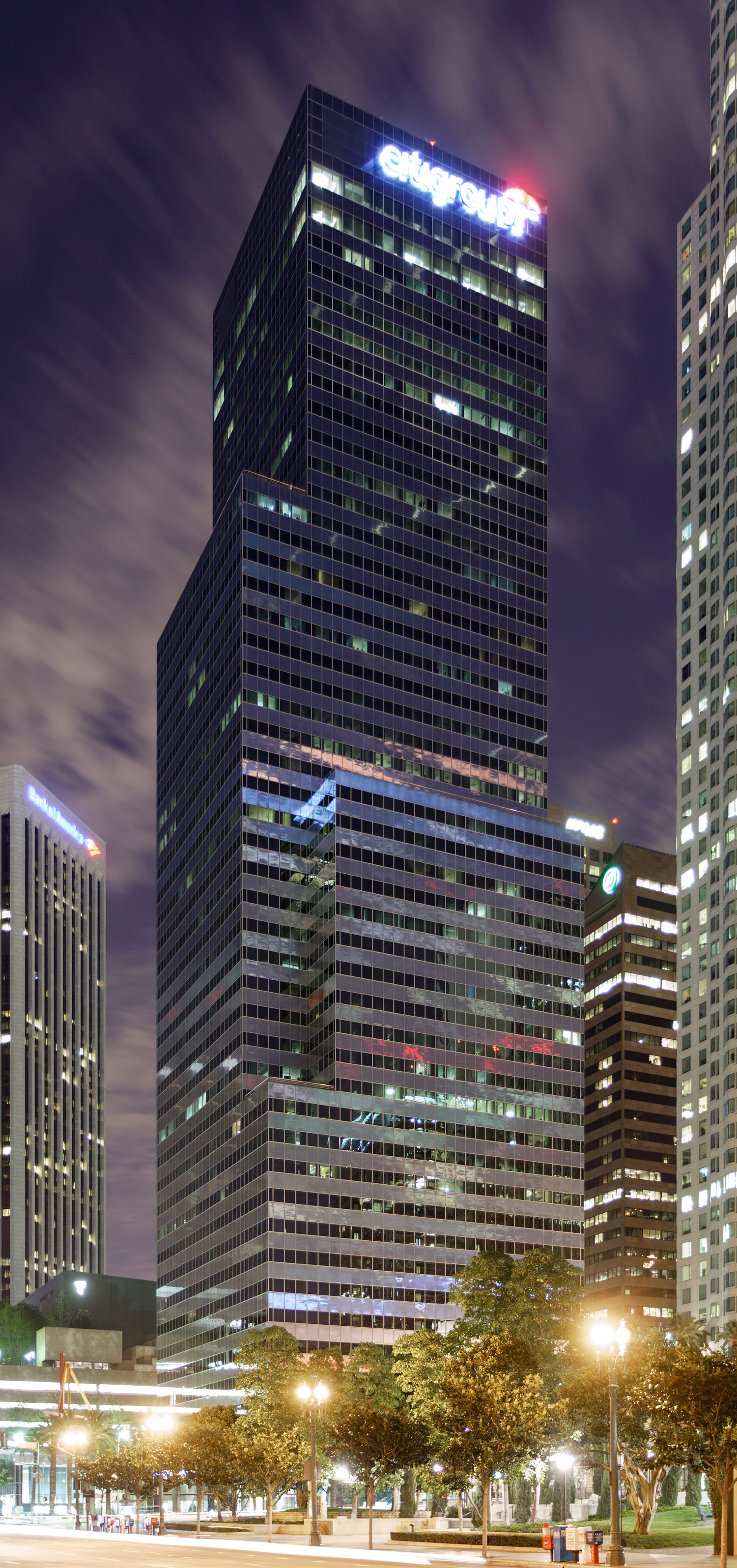 FourFortyFour South Flower, Los Angeles - View from the southwest. © Mathias Beinling